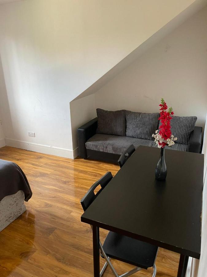 Sw16 Norbury Guesthouse London Exteriör bild