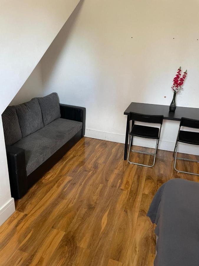 Sw16 Norbury Guesthouse London Exteriör bild