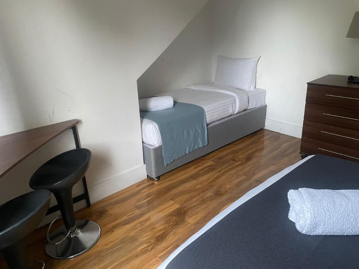 Sw16 Norbury Guesthouse London Exteriör bild
